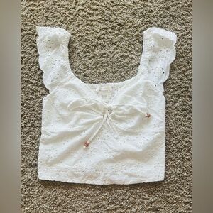 URBAN Romantics white Eyelet Flutter Sleeve Blouse size S